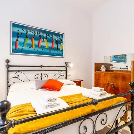 Familybo Shangri-la Lägenhet Bologna