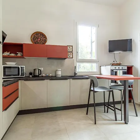 Familybo Shangri-la 博洛尼亚